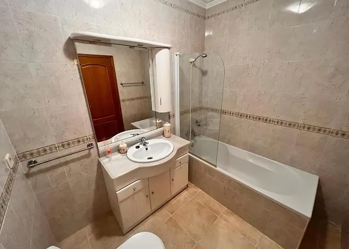 Waterfront View - Casa Alegra דירה נאזרה